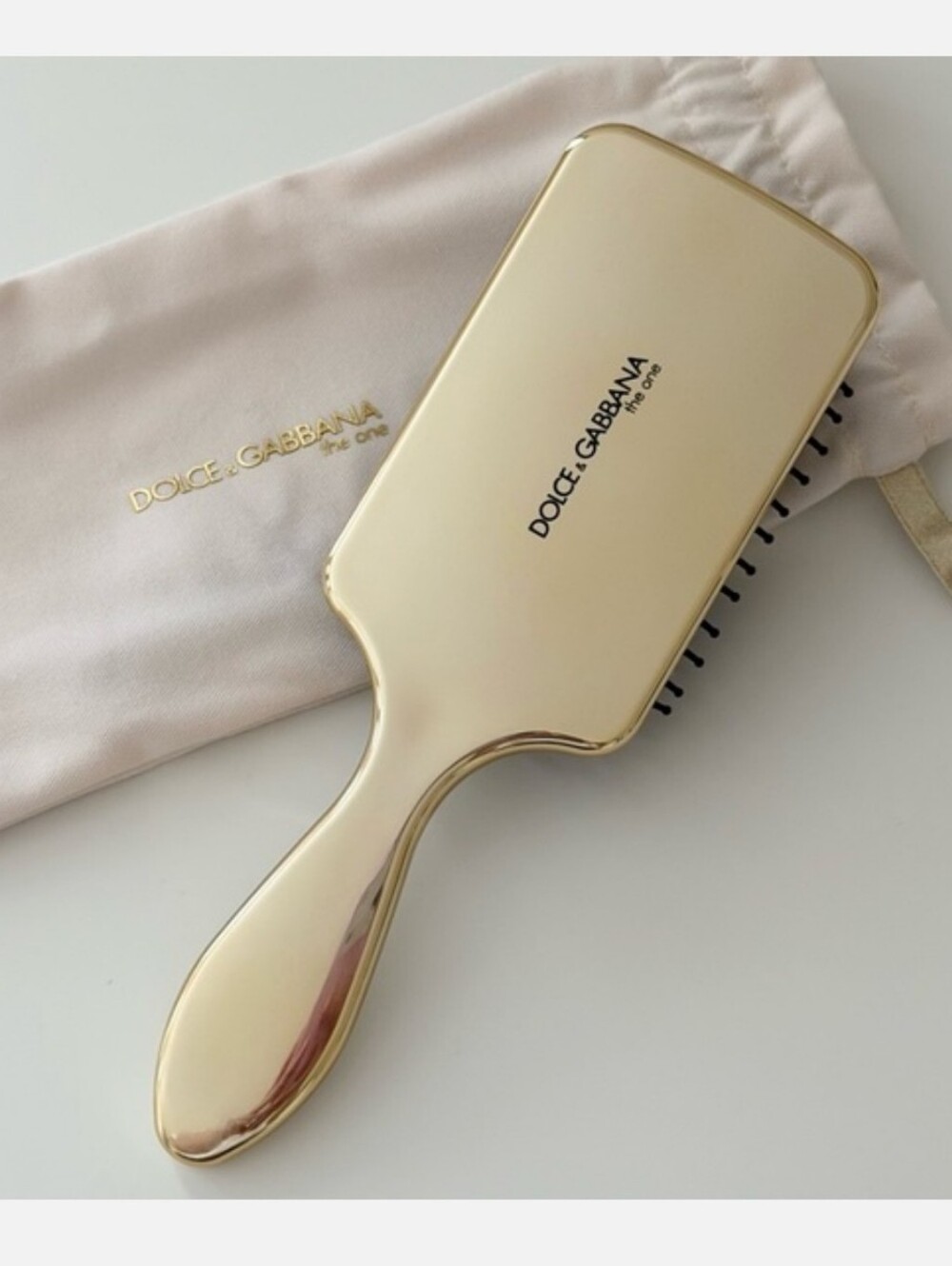 Dolce & Gabbana "The One" Metallic Gold Hair brush New with dust pouch Novelty